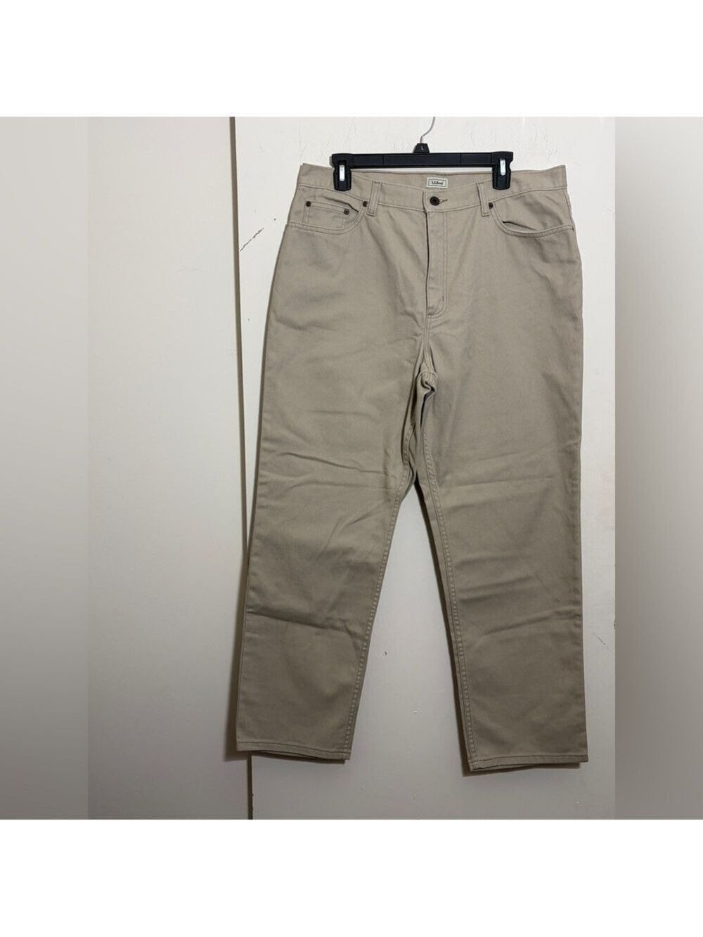 L.L. Bean Classic Straight Leg Cotton Khaki Pants Size 18